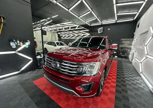 Ford Expedition cena 209000 przebieg: 43000, rok produkcji 2019 z Słupsk małe 781